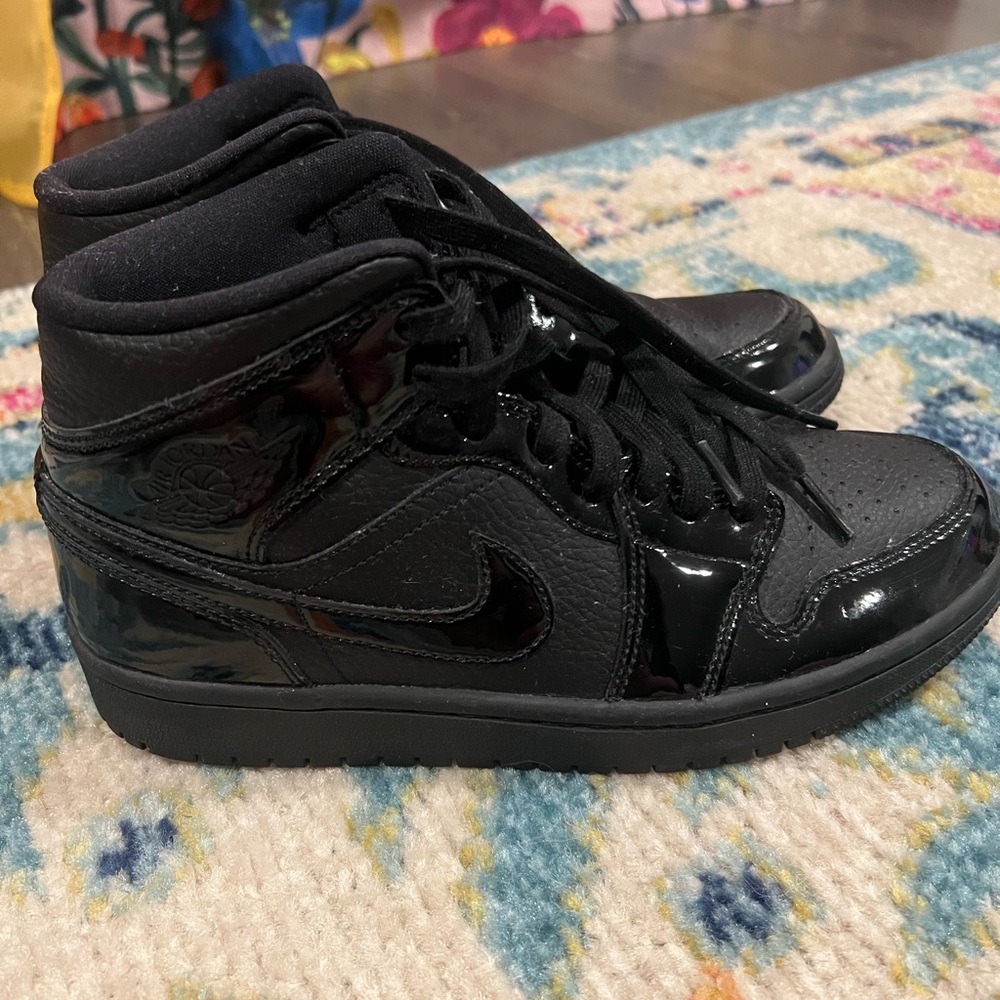 Black Air Force Ones